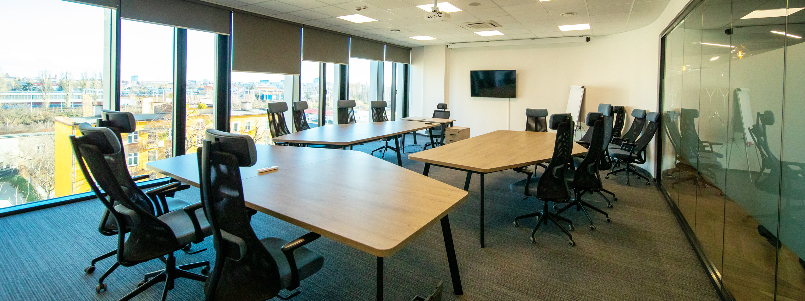 OCEAN PARK Modern class A office building in Cracow